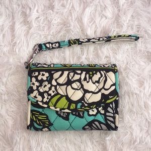 Vera Bradley Island Blooms Wristlet (NWOT)
